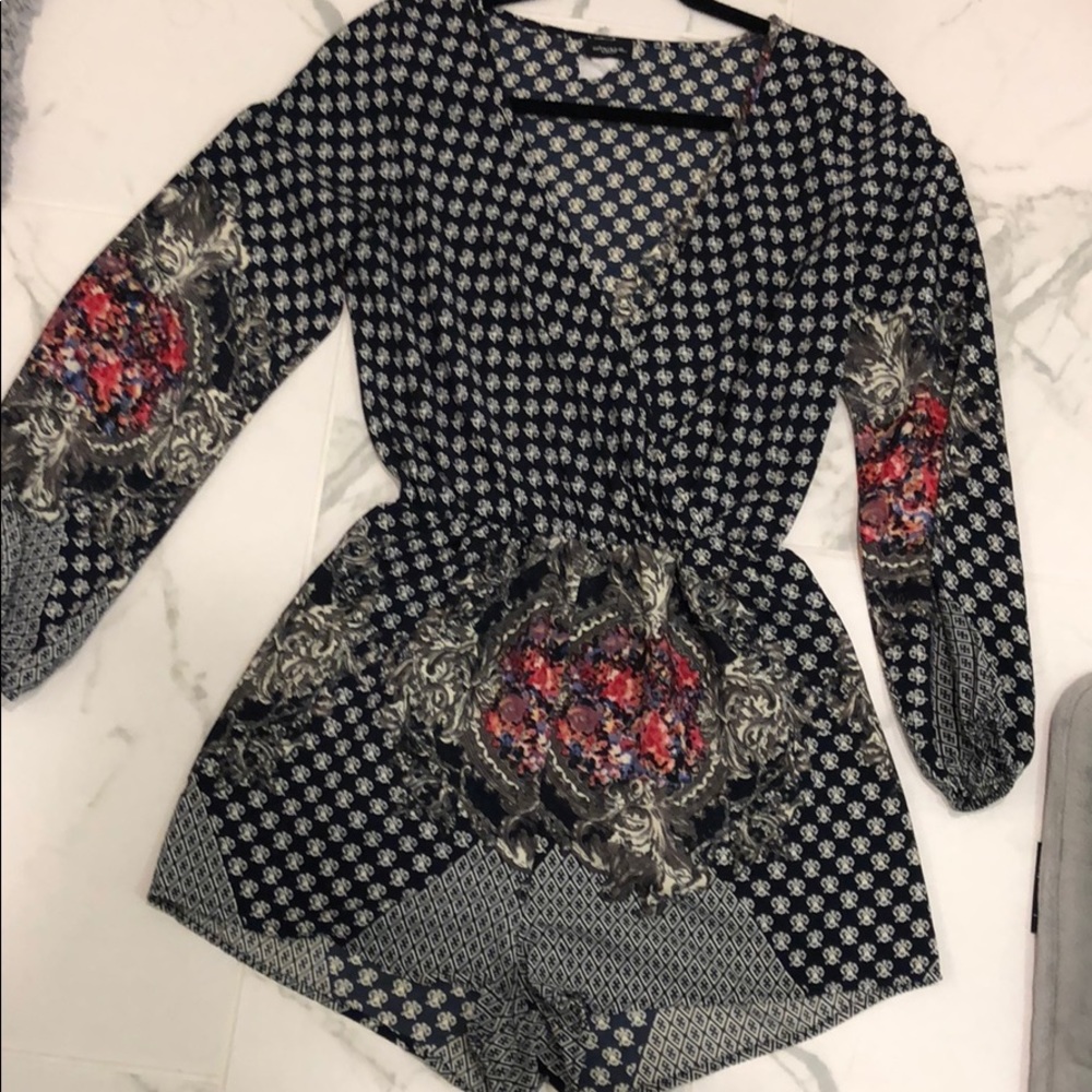 Super cute long sleeve romper